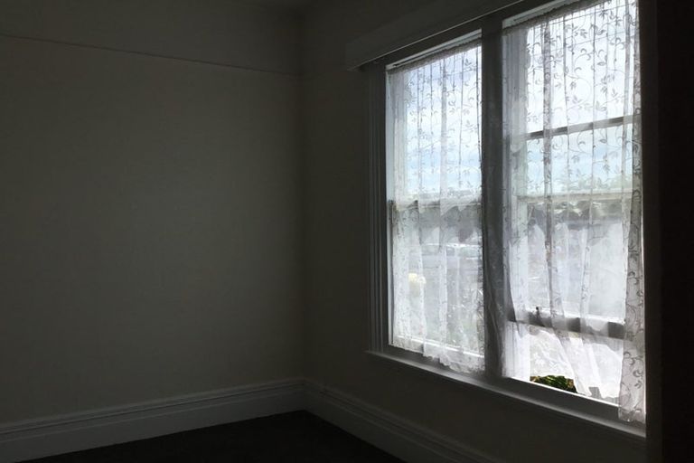 Photo of property in 196 Edgeware Road, Edgeware, Christchurch, 8013
