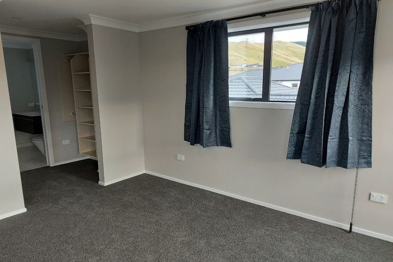 Photo of property in 14 Hattersley Grove, Churton Park, Wellington, 6037