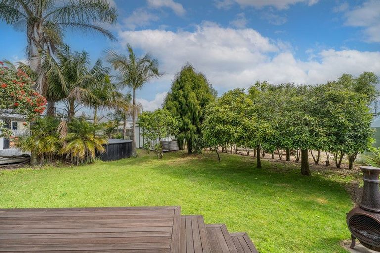 Photo of property in 7 Martin Place, Cooks Beach, Whitianga, 3591