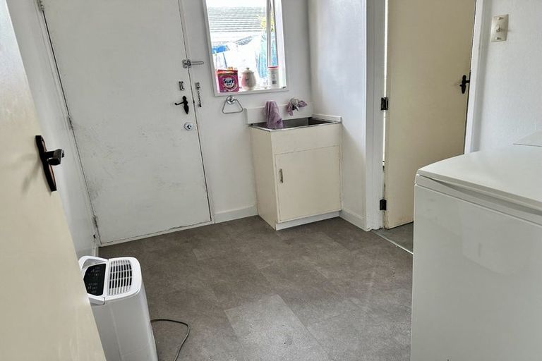 Photo of property in 1/349 College Street, West End, Palmerston North, 4410