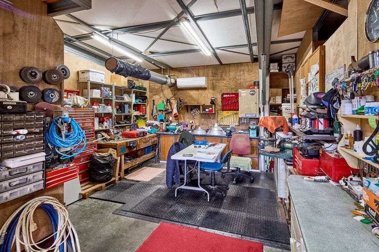 Photo of property in 132 Bing Lucas Drive, Tawa, Wellington, 5028