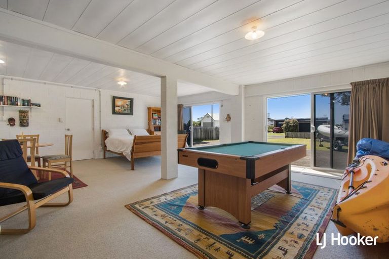 Photo of property in 54 Shaw Road, Waihi Beach, 3611