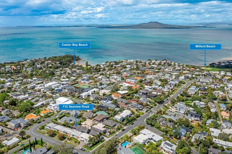 Photo of property in 71c Seaview Road, Castor Bay, Auckland, 0620