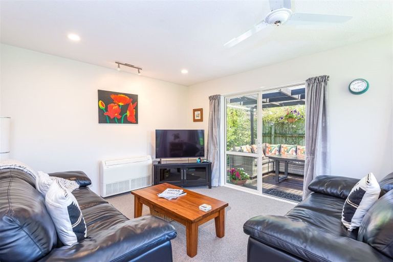 Photo of property in 5 Malthouse Lane, Heathcote Valley, Christchurch, 8022