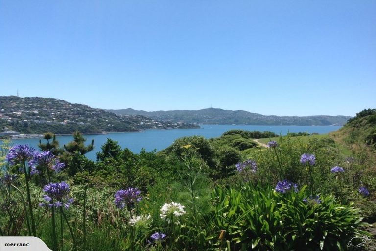 Photo of property in 26 Duchess Place, Maupuia, Wellington, 6022