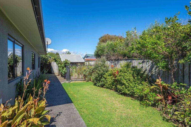 Photo of property in 4 Barbaras Way, Waikanae Beach, Waikanae, 5036