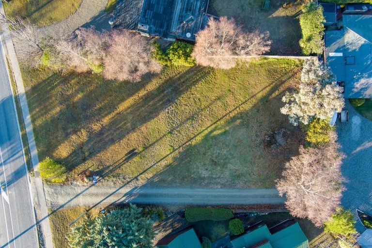 Photo of property in 88 Beacon Point Road, Wanaka, 9305