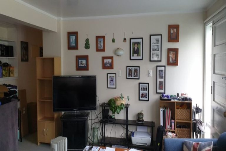 Photo of property in 50 Randwick Road, Northland, Wellington, 6012