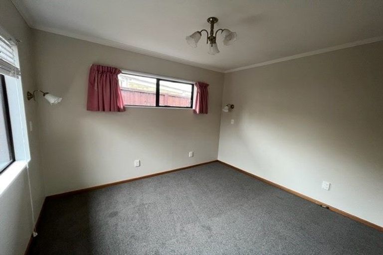 Photo of property in 15 Vincent Street, Waterloo, Lower Hutt, 5011