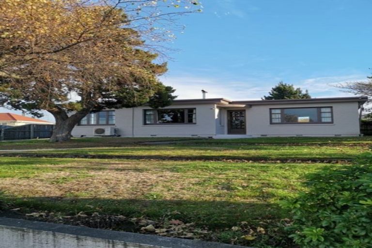 Photo of property in 303 Wainoni Road, Avondale, Christchurch, 8061