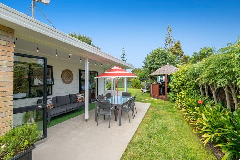 Photo of property in 75 Maygrove Drive, Orewa, 0931