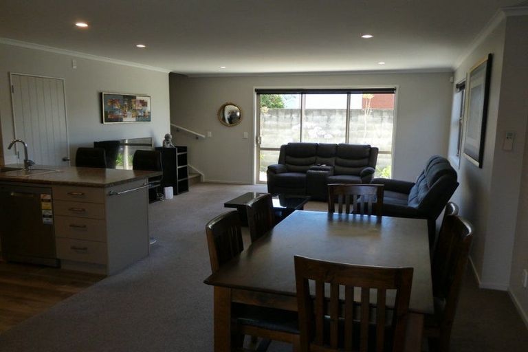 Photo of property in 7 Latimer Way, Petone, Lower Hutt, 5012