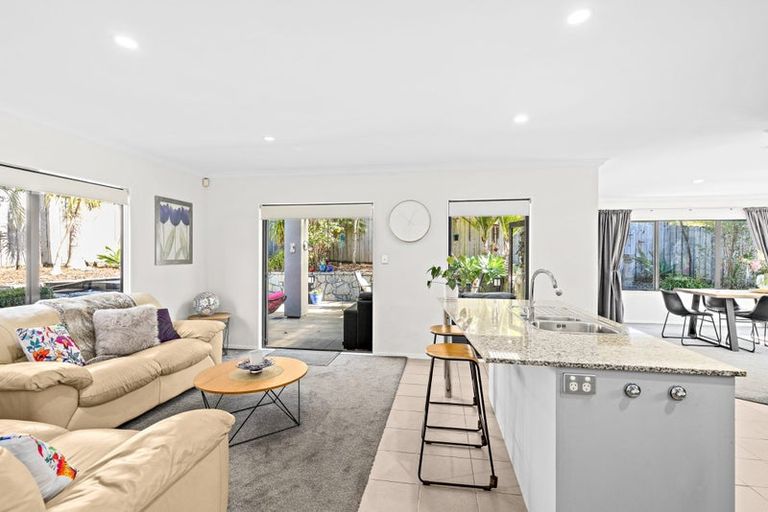 Photo of property in 12 Gold Street, Albany Heights, Auckland, 0632