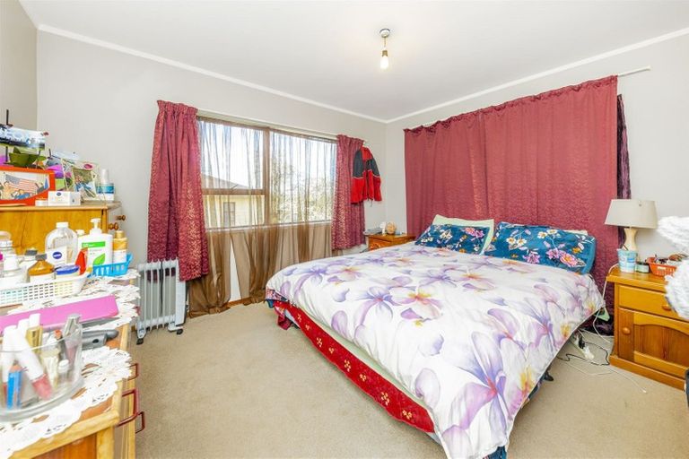 Photo of property in 8 Abelia Place, Papatoetoe, Auckland, 2025