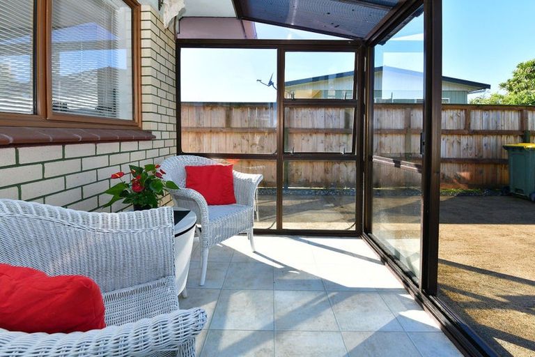 Photo of property in 2/92 Florence Avenue, Orewa, 0931