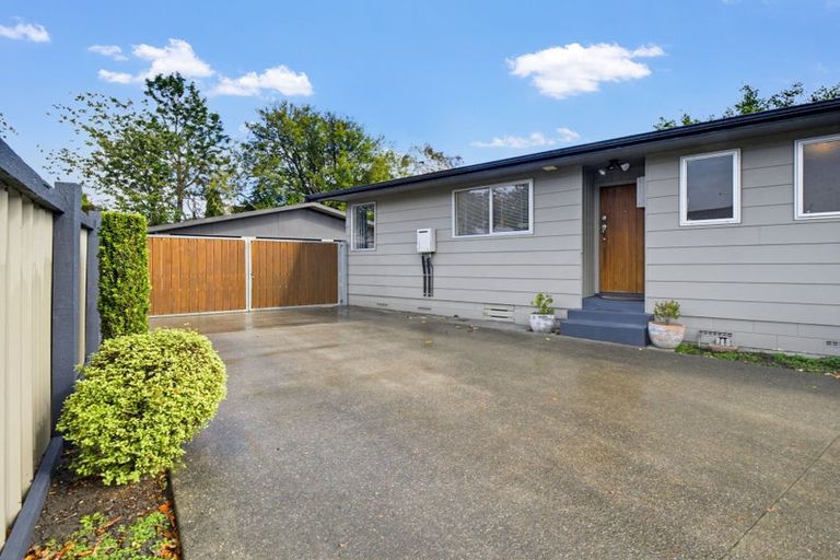 Photo of property in 6 Escort Grove, Awapuni, Palmerston North, 4412