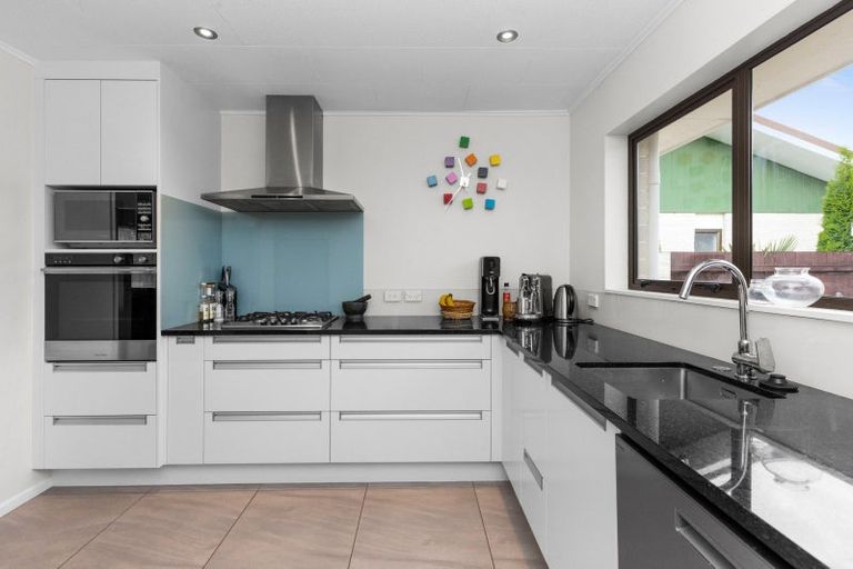 Photo of property in 25 Surrey Street, Taradale, Napier, 4112