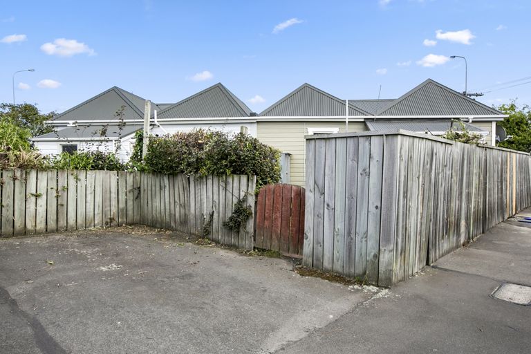 Photo of property in 1 Queens Drive, Saint Kilda, Dunedin, 9012