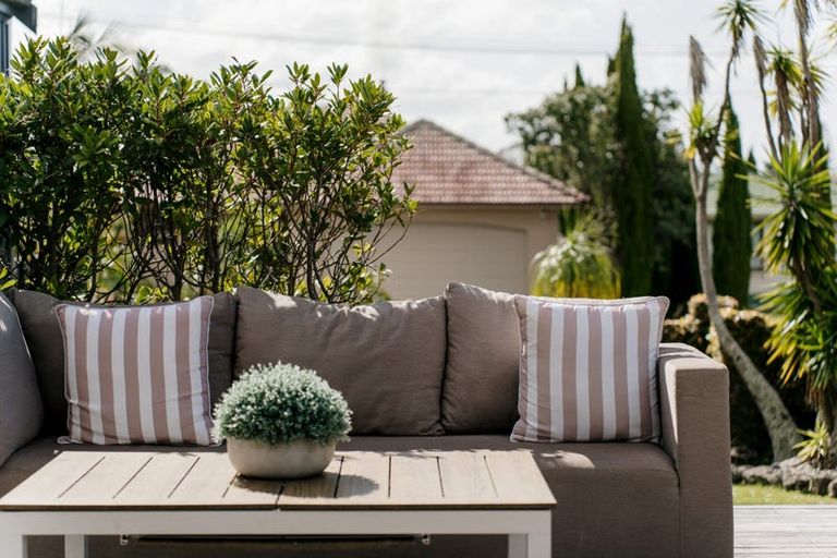 Photo of property in 1/8 Waller Avenue, Bucklands Beach, Auckland, 2012