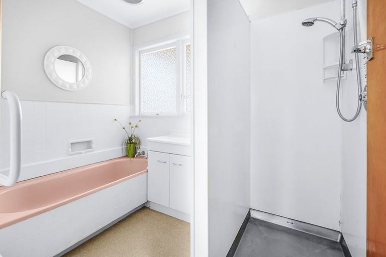 Photo of property in 53 Flynn Road, Hillcrest, Hamilton, 3216