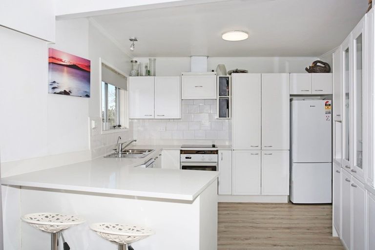 Photo of property in 14 Boundary Road, Opaheke, Papakura, 2113