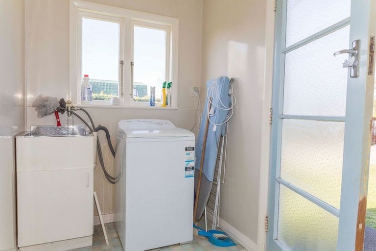 Photo of property in 27 Smith Street, Dannevirke, 4930