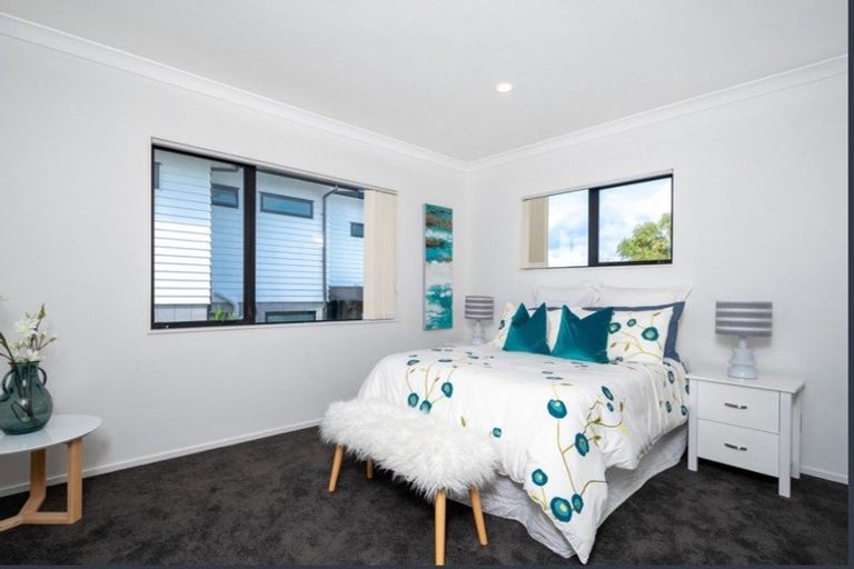 Photo of property in 3 Parani Court, Te Atatu Peninsula, Auckland, 0610