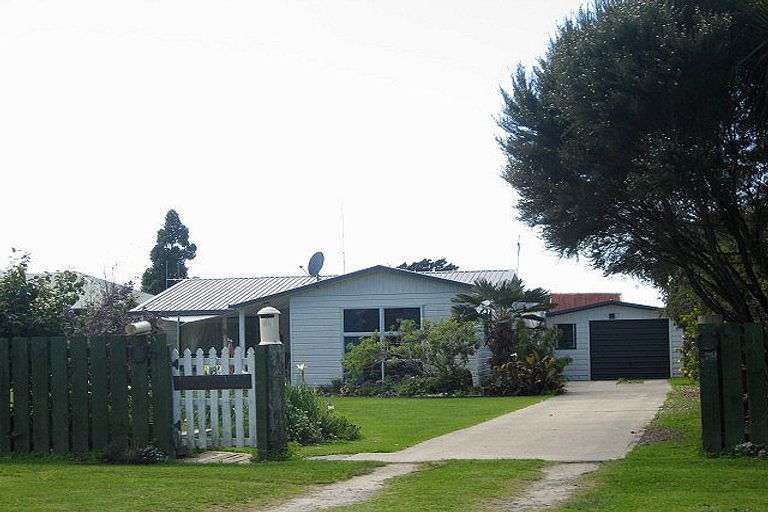 Photo of property in 18 Nesbitt Street, Matata, Whakatane, 3194