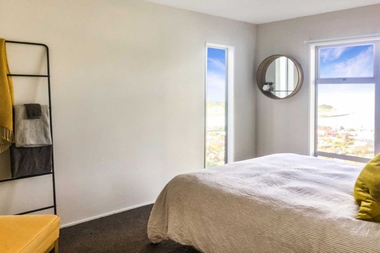 Photo of property in 16 Glendevere Terrace, Redcliffs, Christchurch, 8081