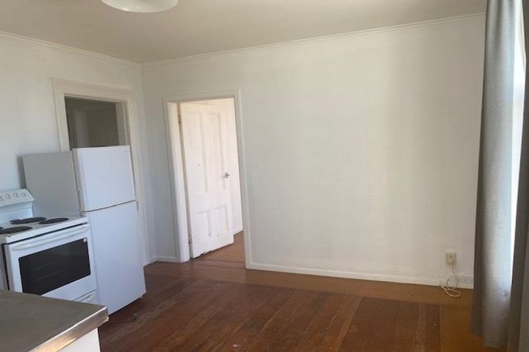 Photo of property in 1/12 Bidwill Street, Mount Cook, Wellington, 6021