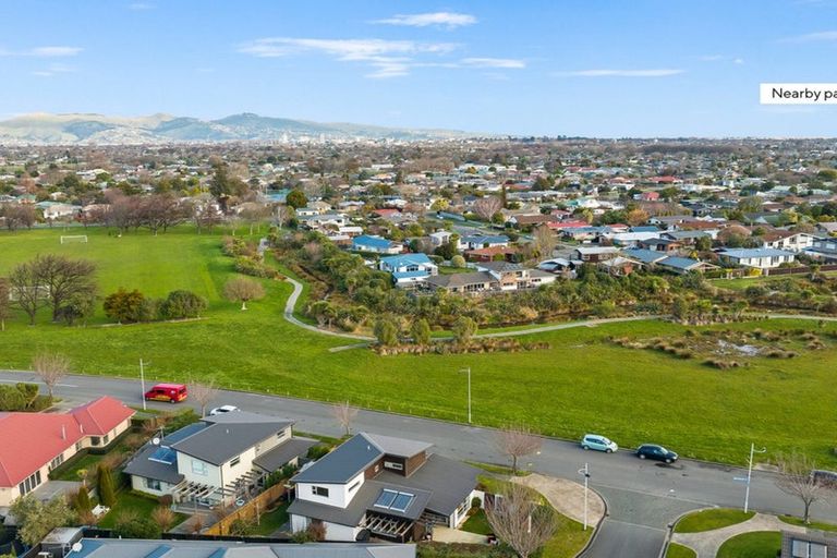 Photo of property in 16 East Ellington Drive, Mairehau, Christchurch, 8052