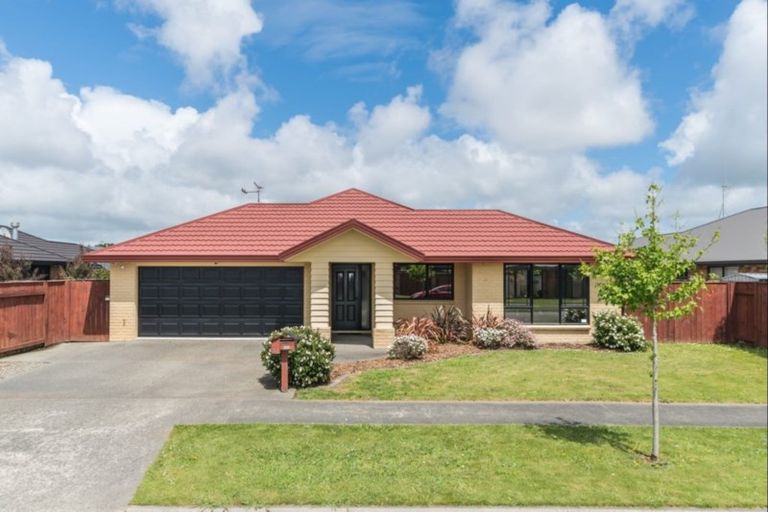 Photo of property in 38 Branigan Parade, Kelvin Grove, Palmerston North, 4414