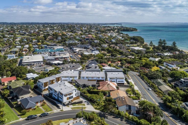 Photo of property in 13 Whakata Lane, Mairangi Bay, Auckland, 0630