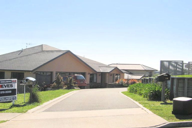 Photo of property in 10 Saint Clements Grove, Bethlehem, Tauranga, 3110