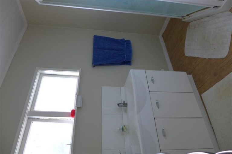 Photo of property in 10 Titoki Avenue, Mangere Bridge, Auckland, 2022