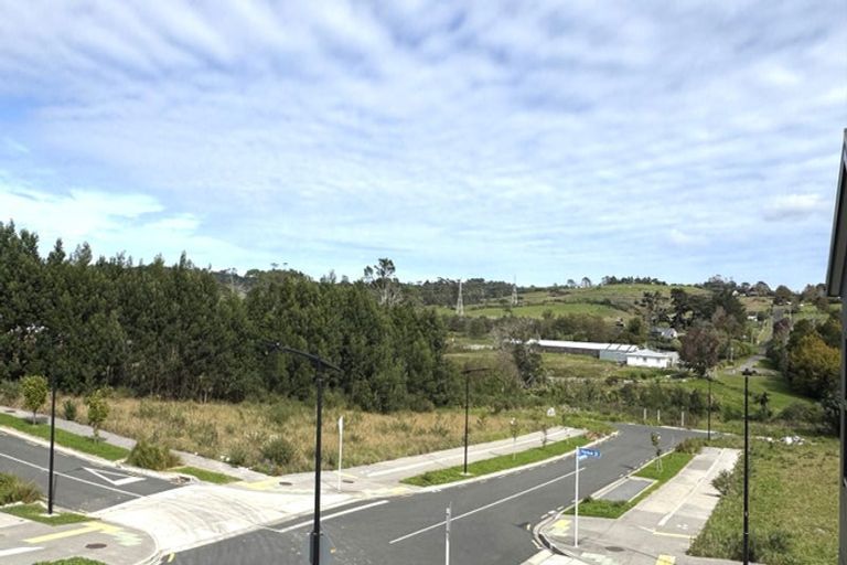 Photo of property in 163 Henwood Road, Westgate, 0814