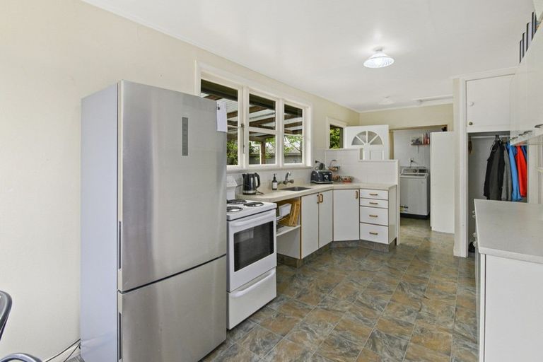 Photo of property in 35 Saint Annes Street, Levin, 5510