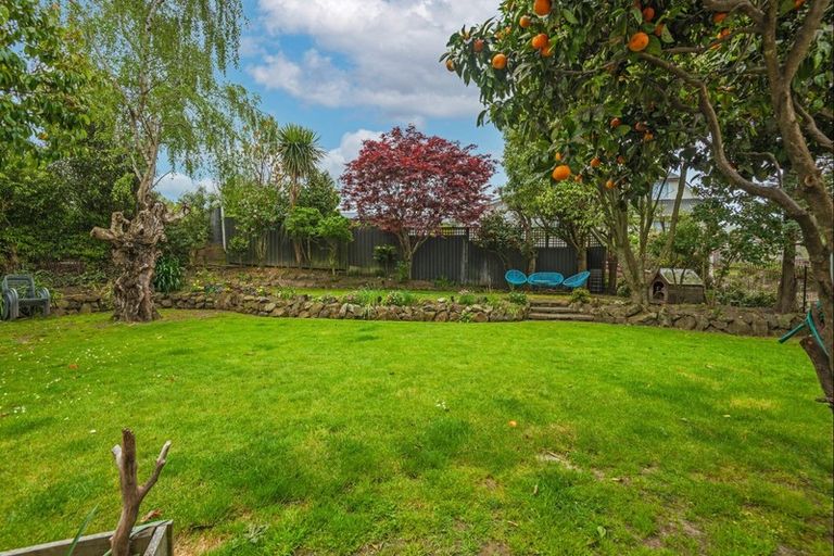 Photo of property in 27a Churchill Avenue, Hokowhitu, Palmerston North, 4410