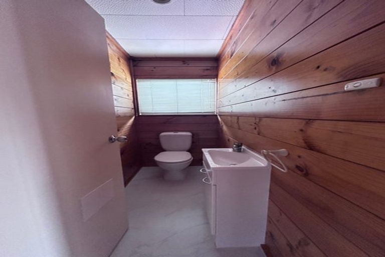 Photo of property in 145 Botany Road, Botany Downs, Auckland, 2010