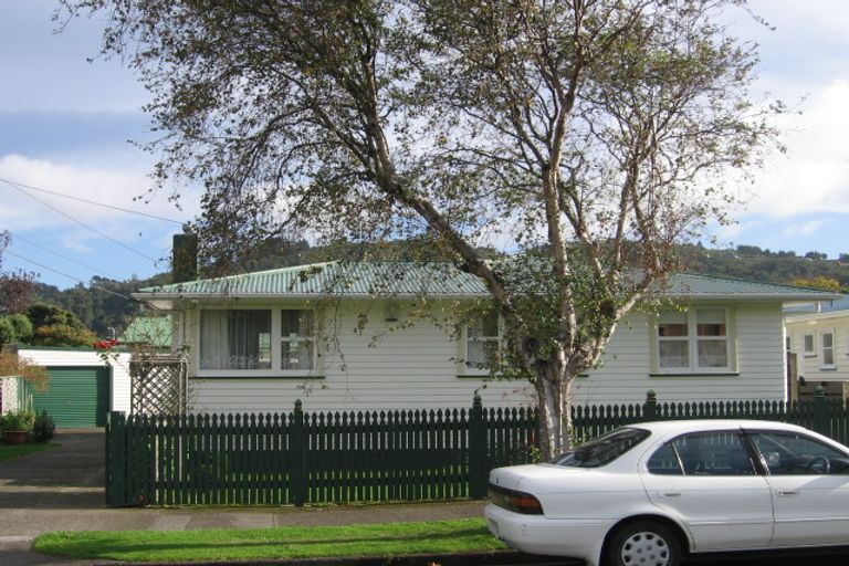 Photo of property in 19 Mcdonald Street, Taita, Lower Hutt, 5011