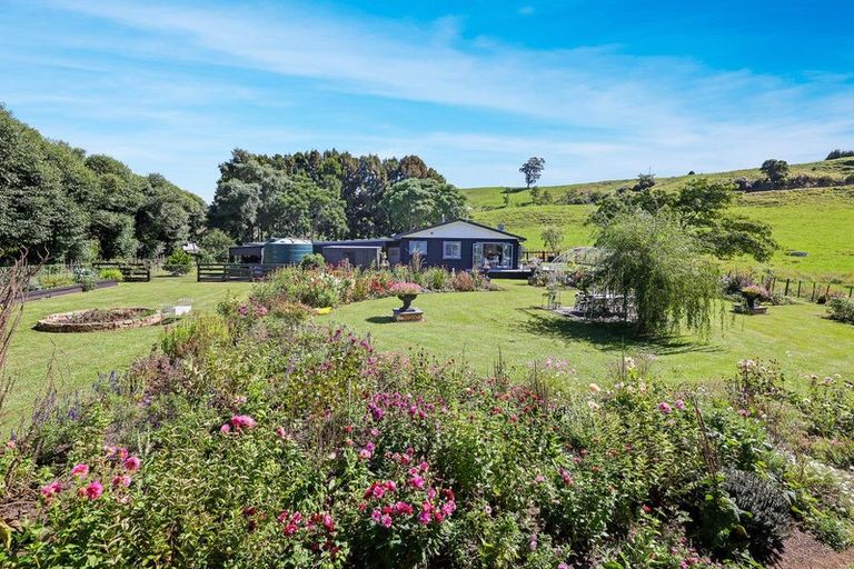 Photo of property in 76 Te Tahi Road, Puketotara, Pirongia, 3876