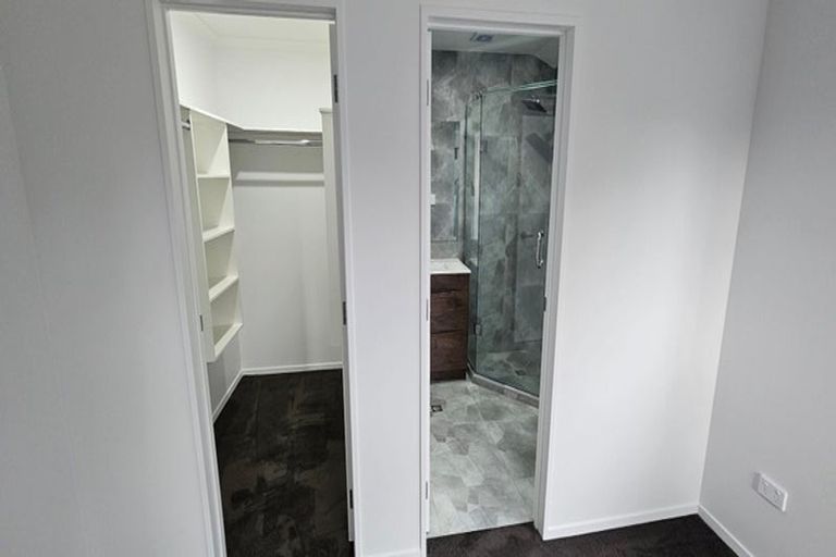 Photo of property in 12a Blease Street, New Lynn, Auckland, 0600