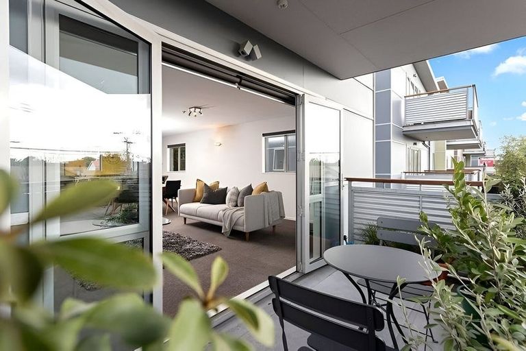 Photo of property in 15/20 Hutcheson Street, Sydenham, Christchurch, 8023