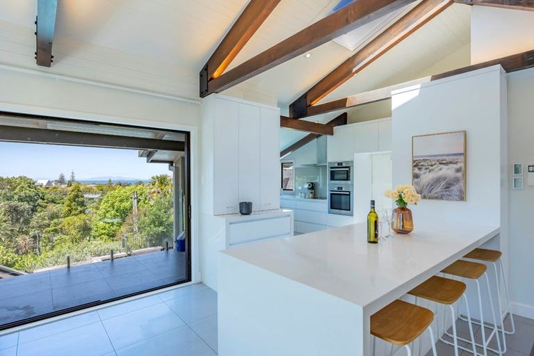Photo of property in 73 Braemar Road, Castor Bay, Auckland, 0620