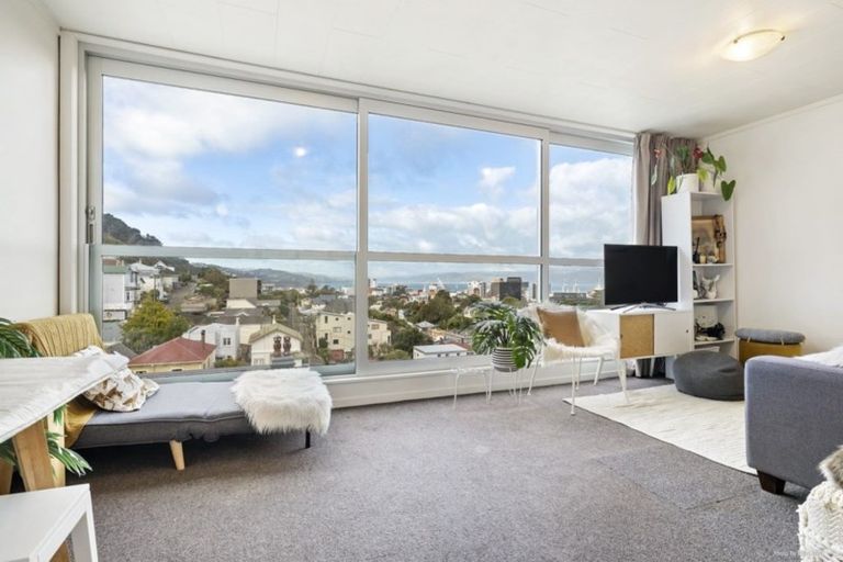 Photo of property in 6/24 Patanga Crescent, Thorndon, Wellington, 6011