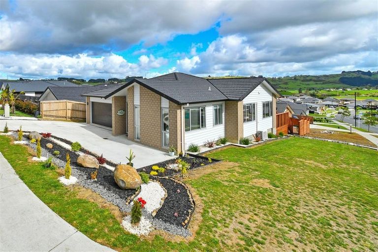 Photo of property in 16 Wingfield Road, Pokeno, 2402