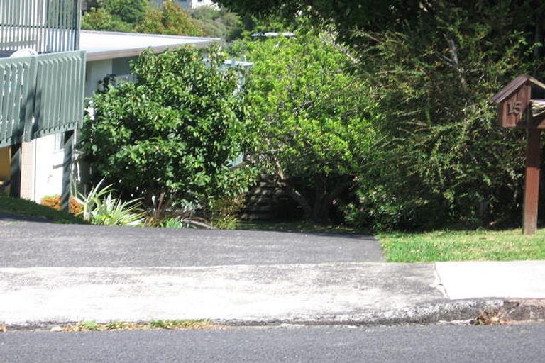Photo of property in 2/15 Geoffrey Road, Torbay, Auckland, 0630