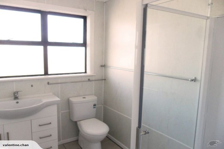 Photo of property in 40 Cunliffe Street, Johnsonville, Wellington, 6037