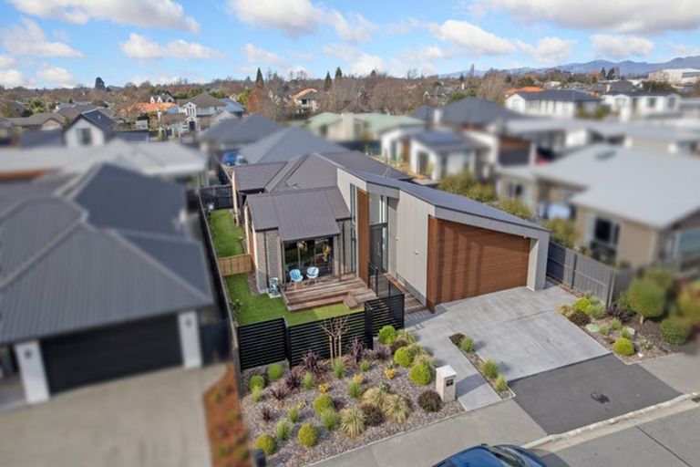 Photo of property in 3 Picadilly Avenue, Casebrook, Christchurch, 8051