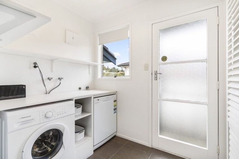 Photo of property in 11 Sunburst Lane, Torbay, Auckland, 0630